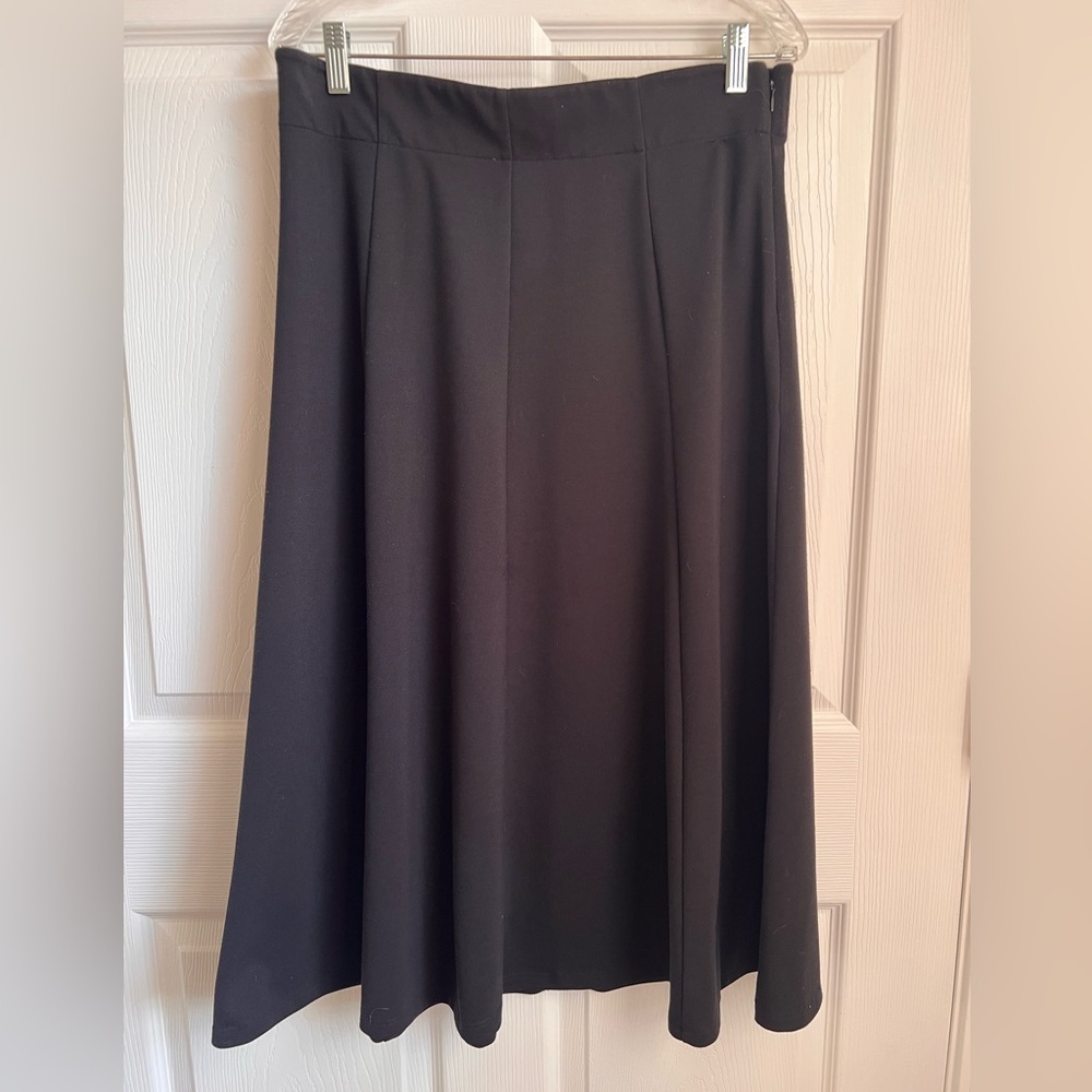 Lands’ End Black A-Line Skirt Size 12 – Elastic Waist